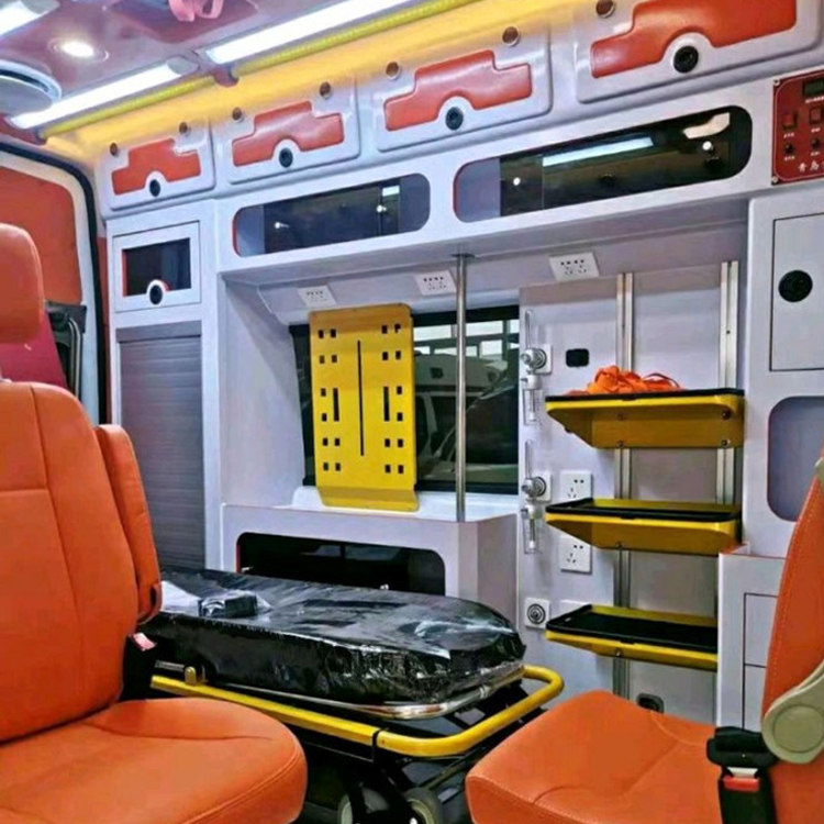 海门长途救护车护送病人租赁价格